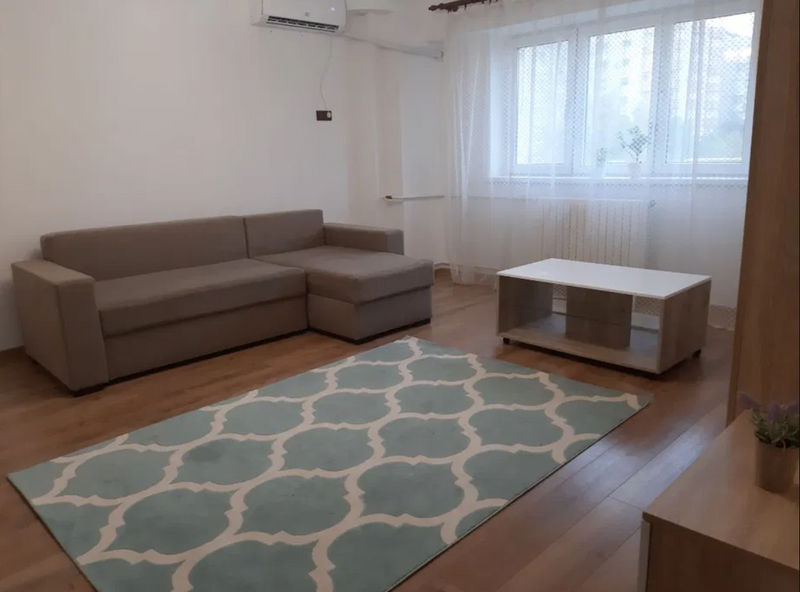 Rahova, str. Motoc, renovat, ac, disponibil de sambata